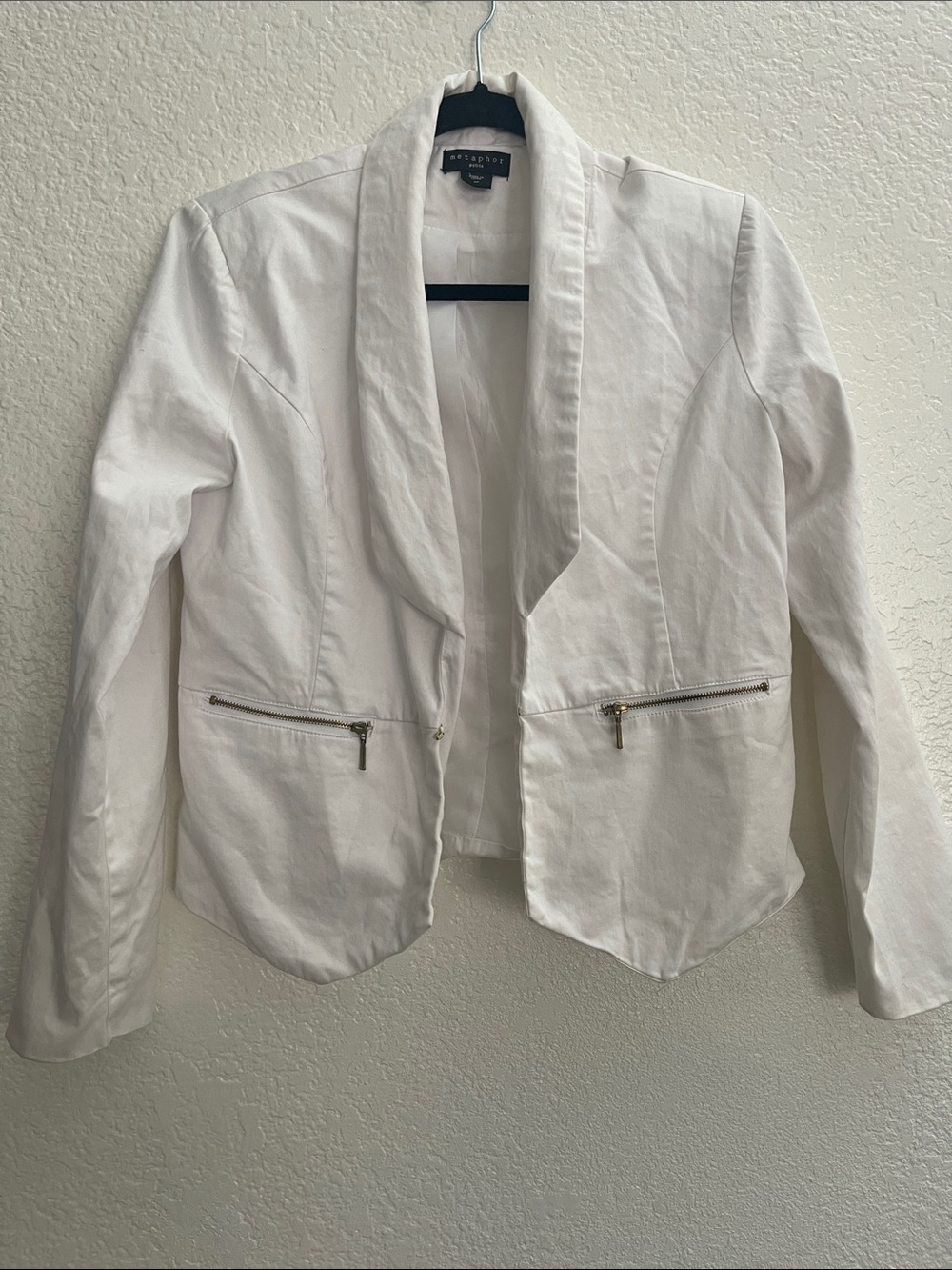 Metaphor White Open-Front Blazer with Zip Pockets